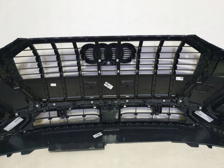 AUDI Q3 II 83A S-LINE 19-25 PARE-CHOCS AVANT 4 X PDC 83A807438D 83A807437D