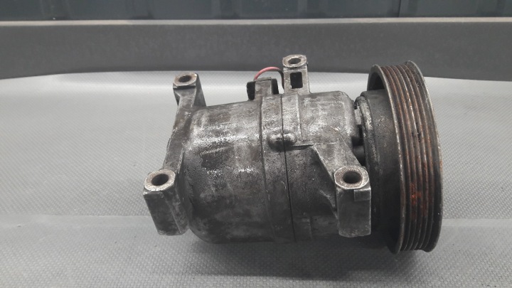 9260077J00 COMPRESSEUR DE CLIMATISATION NISSAN PRIMERA P10 2.0 I 90R