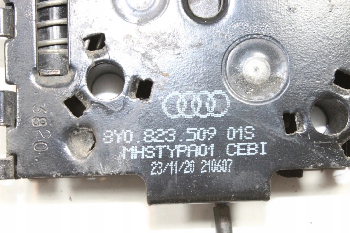 AUDI A3 8Y0 SERRURE CAPOTS ENSEMBLE 8Y0823509A