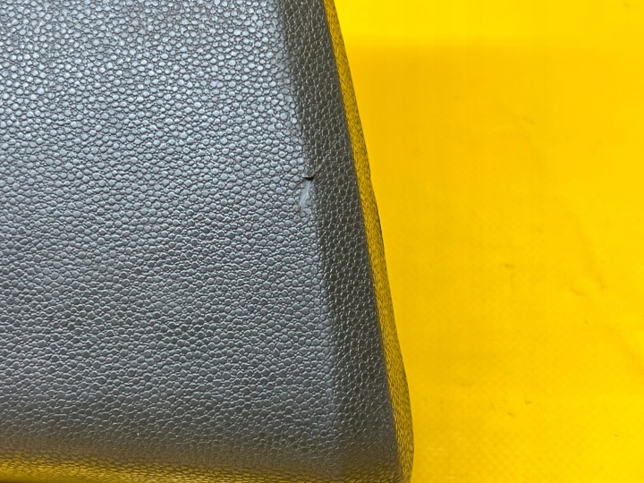 COUSSIN AIRBAG SIÈGES DROIT AVANT OPEL ASTRA H III 13139839 04-11R