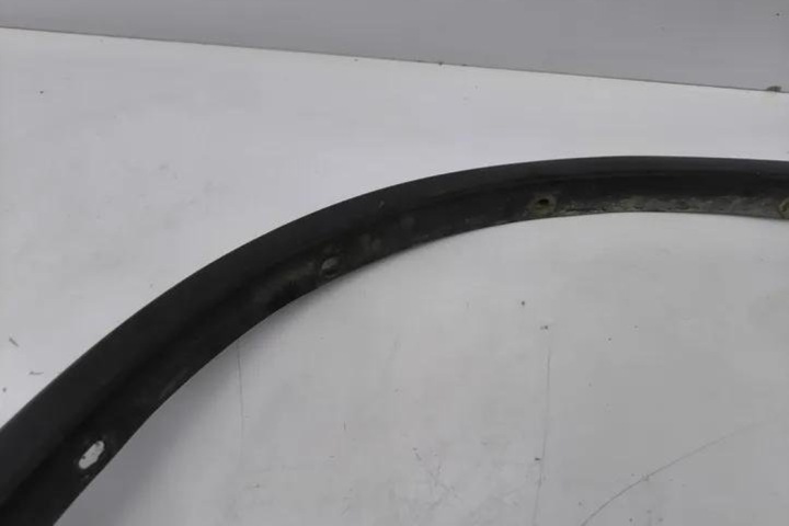 REVÊTEMENT ARRIÈRE GARDE-BOUE BMW X5 (E53) 8402337 3.0L DIESEL 160KW 2005