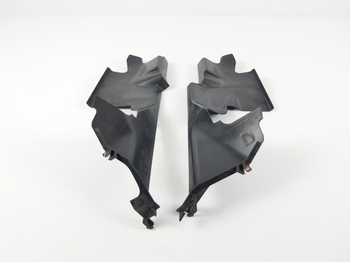 GUIDE D'AIR ENSEMBLE RENAULT MEGANE III 09-11R. 1.4 TCE CABRIO