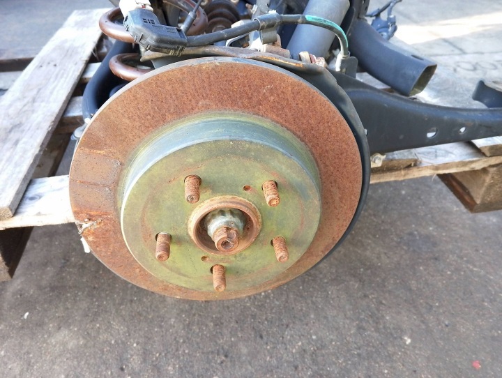 LEXUS NX NX300 POUTRE ARRIÈRE AXE SUSPENSION ARRIÈRE BANC CHÂSSIS (K245)