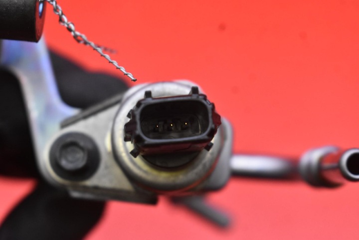 CAPTEUR PRESSION CARBURANTS 89458-33041 TOYOTA COROLLA E21 1.5 VVTI 121 KM 19-