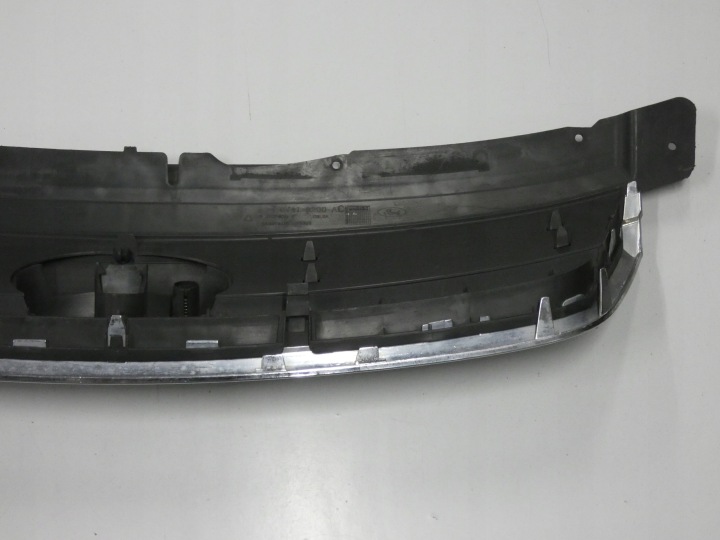 CALANDRE GRILLE FORD KUGA MK-1 AVANT LIFT