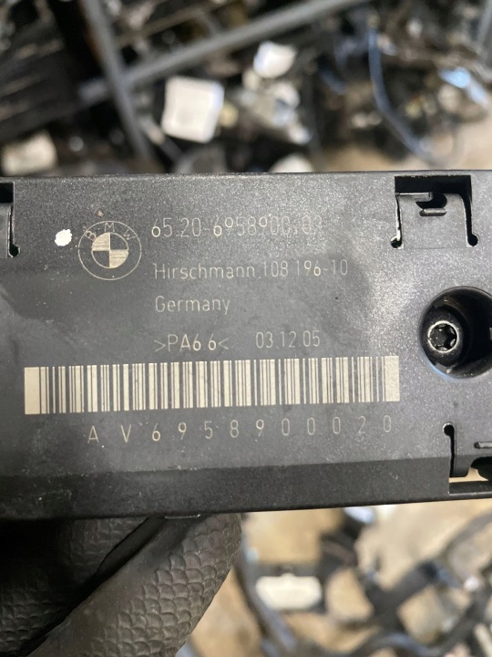 BMW 1 E81 E87 2007 AMPLIFICATEUR ANTENNES