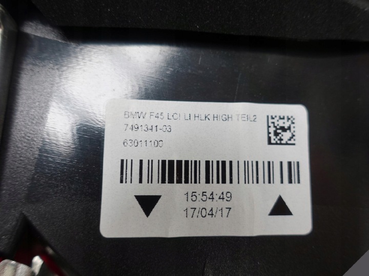 BMW 2 F45 LIFT LCI LED DANS COUVERCLE DE COFFRE ARRIÈRE GAUCHE OU DROIT