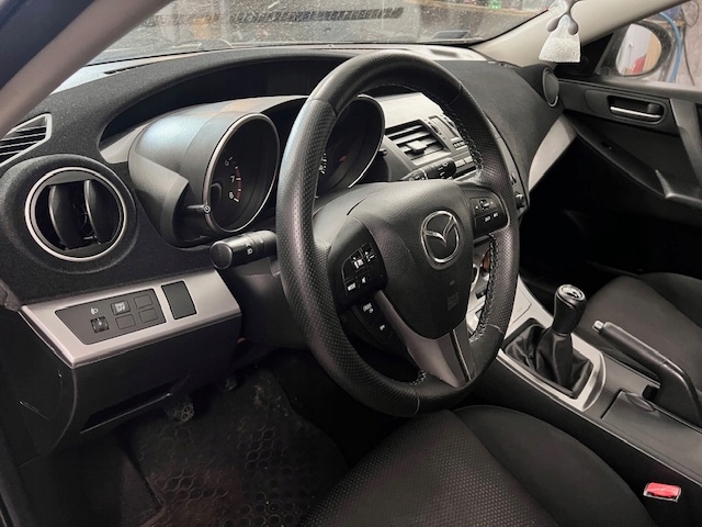 PLANCHE CONSOLE COCKPIT MAZDA 3 BL SUR RÉPARATION