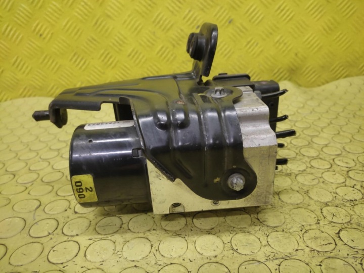 OPEL VECTRA C 1.9 D POMPE ABS 12773673
