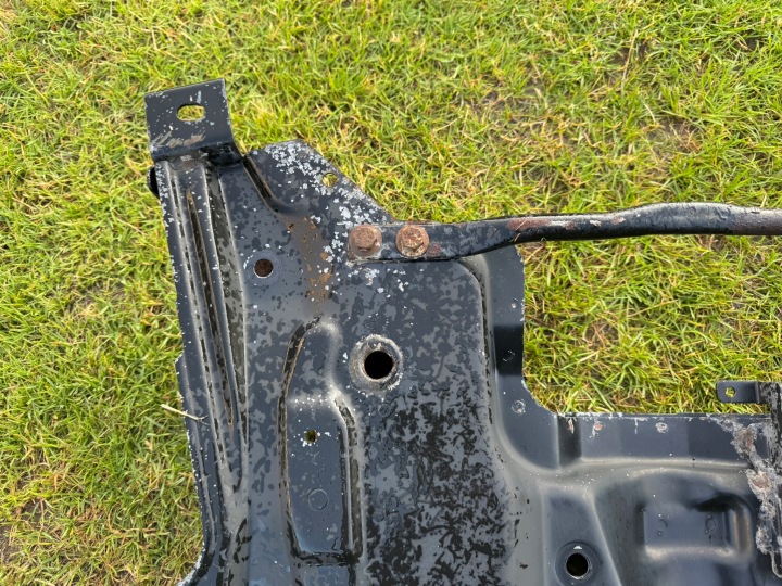 BERCEAU SUSPENSIONS AVANT CHÂSSIS CHÂSSIS TRAVERSE PEUGEOT 301 12- C-ELYSEE