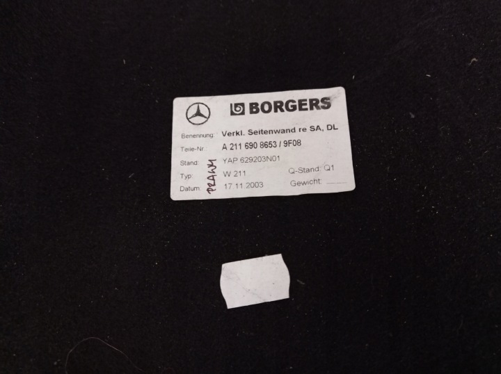 MERCEDES W211 BERLINE COLLECTEUR COUVERCLES DE COFFRE DROIT