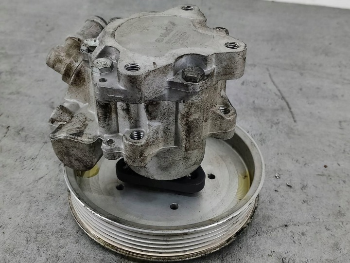 POMPE AMPLIFICATEUR SKODA SUPERB I 8D0145177D TMC14028 2.5 TDI