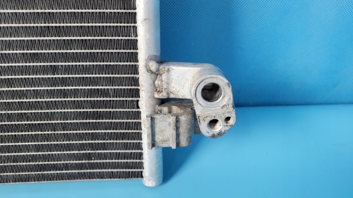 BMW 5' G31 518D TOURING 18R RADIATEUR CLIMATISATION 9364258