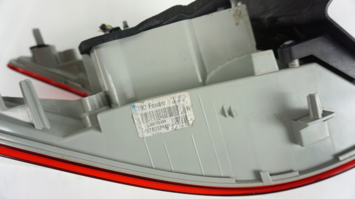 PHARE DROIT ARRIÈRE DROITE ARRIÈRE PEUGEOT 308 II 2 T9 SW 13-17 UNIVERSEL 9678093880