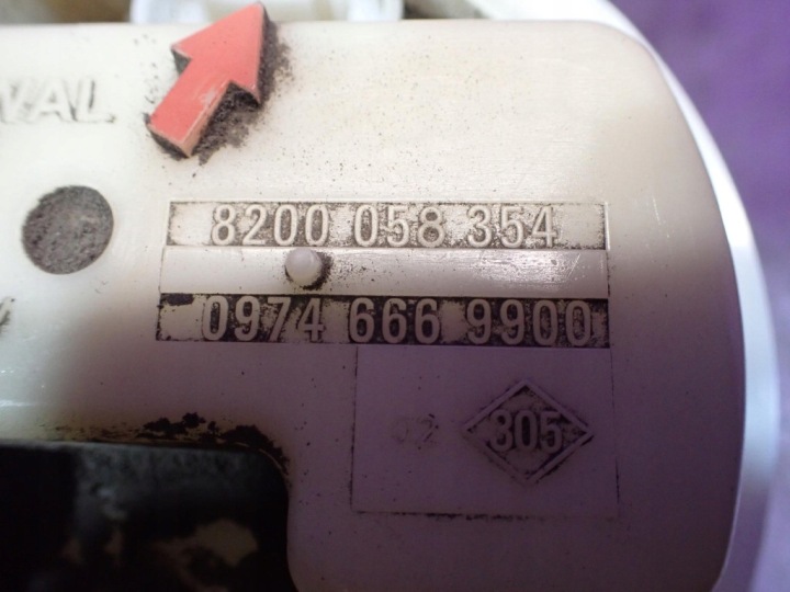 RENAULT TWINGO I 00-04 1.2 POMPE CARBURANTS 8200058354 4 GOUPILLE