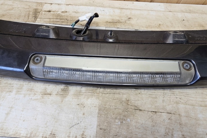 SPOILER ARRIÈRE VITRES TOYOTA PRIUS BERLINE COMPACTE (_W2_) 7608547021 1.5L HYBRID