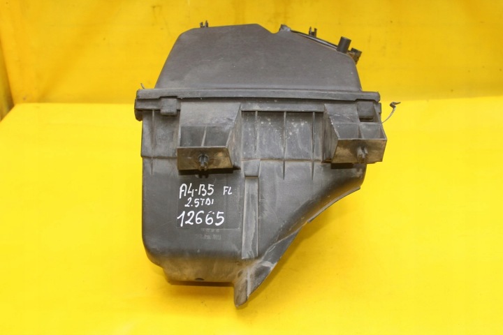 CHÂSSIS FILTRE AIR A4 B5 RESTYLAGE 2.5 4B0133837E