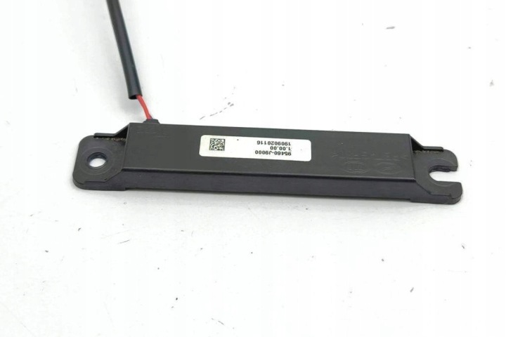 AVANT GAUCHE MANIVELLE PLAFONNIERS HYUNDAI 95460J9000 1.6L 2019