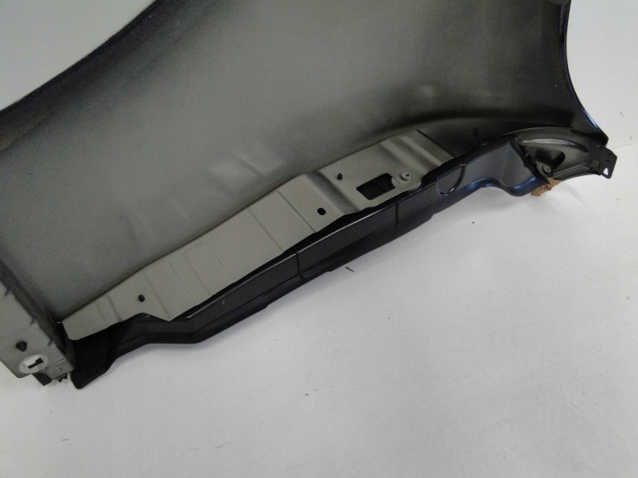 MERCEDES AILE AVANT DROIT GRIS 831 E CLASSE 238 C238 A238 W238