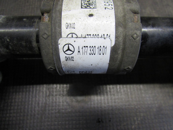 DEMI-ARBRE DROIT AVANT MERCEDES-BENZ W177 18-22R AUTOMATE A1773301801
