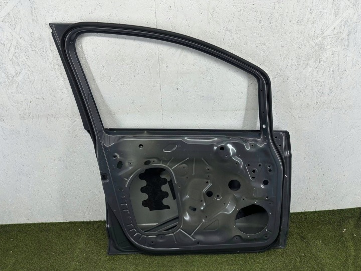 VOLKSWAGEN TOURAN III 2025 PORTES GAUCHE AVANT DANS COULEUR LY9T 5TA831311G