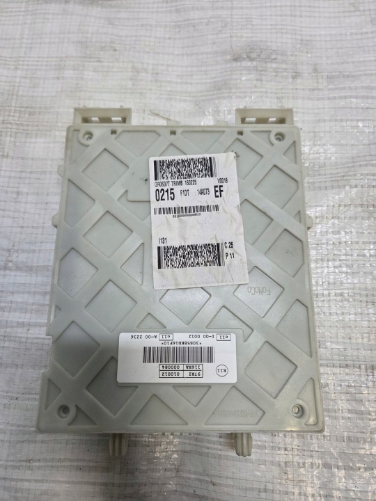 FORD KUGA MK2 2.0TDCI BOÎTE FUSIBLES MODULE FUSIBLE F1DT-14A073-EF