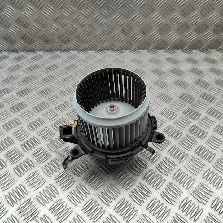 PETIT MOTEUR RÉCHAUFFEURS OPEL VIVARO C 9821292380 34263377 2.0L 90KW 2021