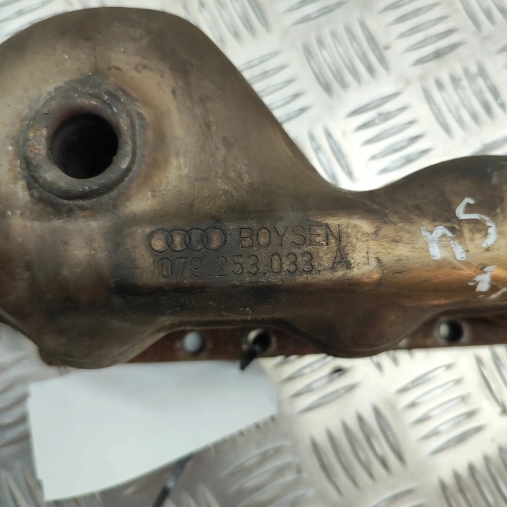 AUDI A4 8E2, B6 COLLECTEUR ÉCHAPPEMENT 2004 079253033A