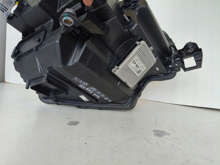 PHARE GAUCHE PROJECTEUR SKODA KAROQ 57A 21- LIFT COMPLET LED