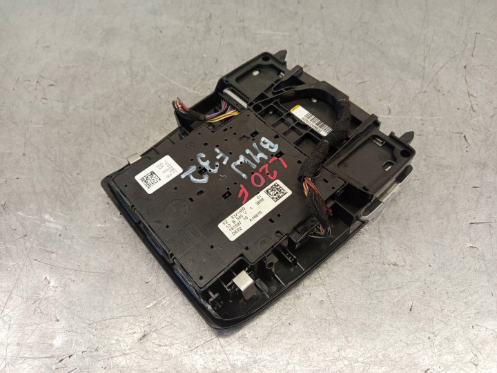 BMW 4 F32 F36 AMPOULE INTÉRIEUR PLAFONNIERS AVANT NOIRE 9321469