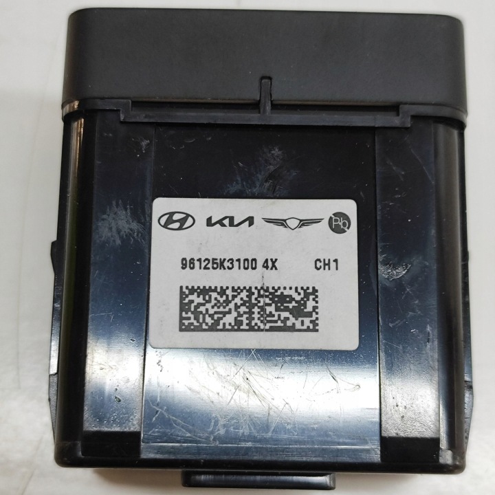 HYUNDAI IONIQ 6 2024 PRISE RACCORD USB