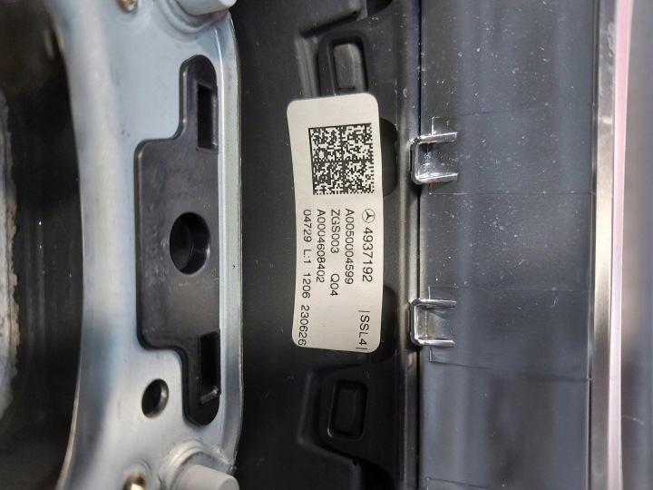 MERCEDES EQA 250+ W243 VOLANT A0050004599