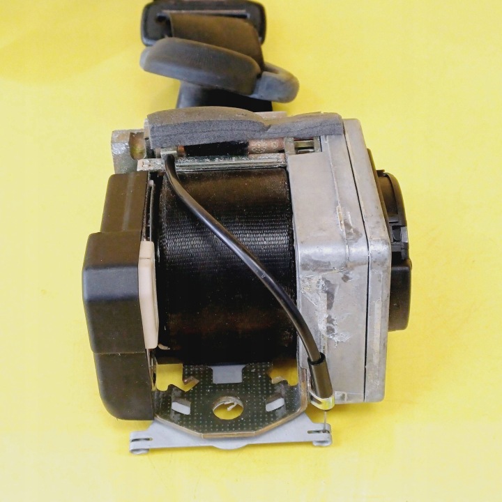 CEINTURE DE SÉCURITÉ DROIT AVANT SKODA OCTAVIA MK1 5D 1U4857702A NR695