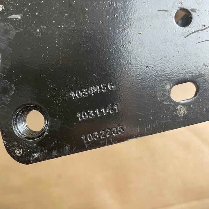 TESLA MODÈLE AVEC 2012- POUTRE PARE-CHOCS AVANT 1034456 1031141 1032205 NEUF