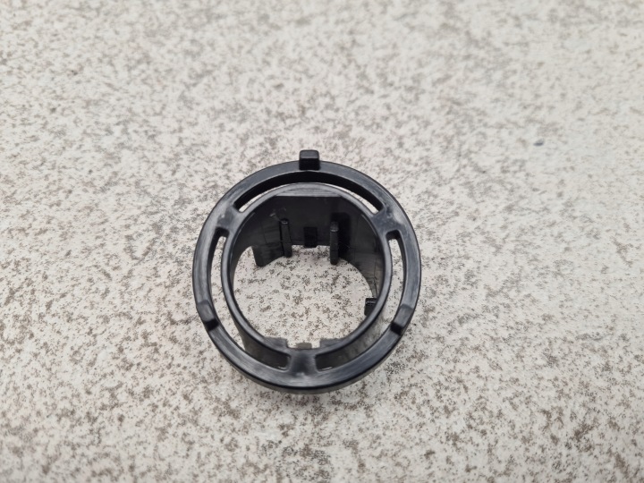 VW TIGUAN I DOUILLE FIXATION CAPTEUR PDC PARE-CHOCS ARRIÈRE 5N0919504B