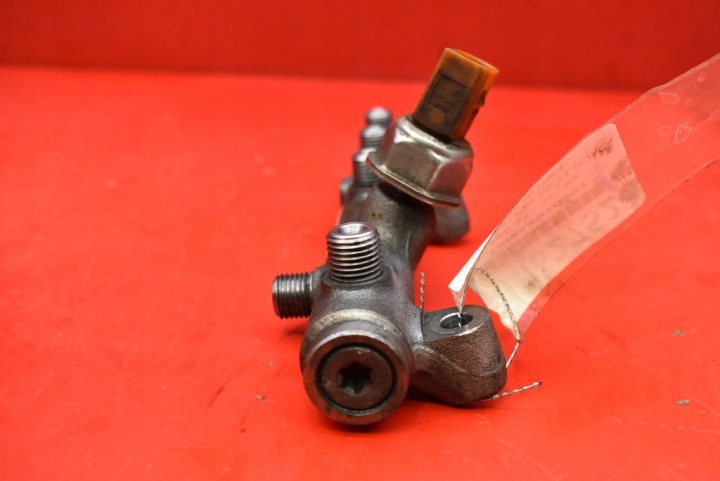 MOULURE INJECTION GAUCHE 059130089AH AUDI A5 8T 3.0 TDI 240 KM 07-11