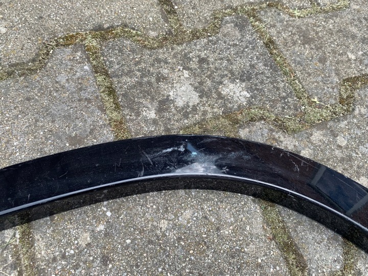 LAND ROVER DEFENDER II 2 MOULURE REVÊTEMENT GARDE-BOUE GAUCHE AVANT L8B216A075BX