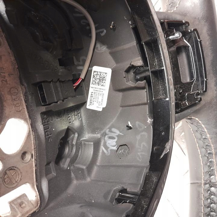 VOLANT SCIETA AUDI Q5 SQ5 8R 8R0419091AG