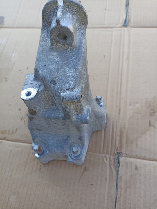 MERCEDES W205 C-KLASA POIGNÉE MOTEUR SUPPORT DROIT GAUCHE