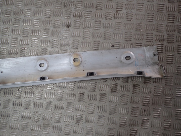 PORSCHE 991 911 TURBO AVEC LIFT MOULURE SEUIL DROITE 99150495802 N24