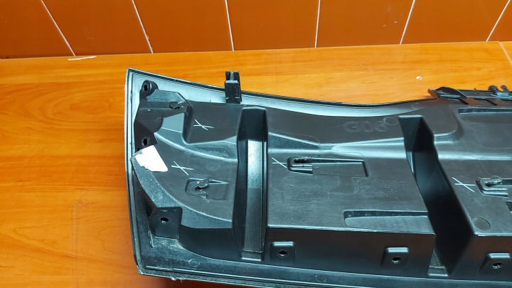 CACHE COUVERCLES DE COFFRE ARRIÈRE ARRIÈRE BMW X6 G06