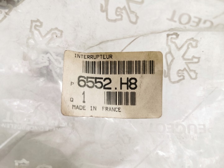 COMMUTATEUR CHAUFFAGE ARRIÈRE VITRES VERS PEUGEOTA 405 505 1986-1992 6552.H8