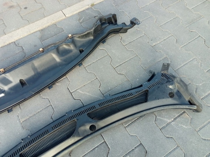 FORD FIESTA MK7 2008-17- DOUBLURE DE PASSAGE DE ROUE SUPÉRIEUR INFÉRIEUR ENSEMBLE 8A61