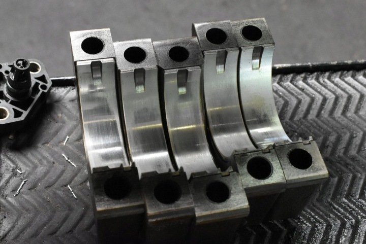 BLOC BAS MOTEUR ARBRE 03C103019GH SKODA ROOMSTER 1 I 1.6 16V 105 KM 06-10