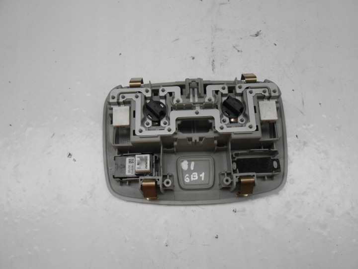 SUZUKI VITARA III PHARE CABINES ÉCLAIRAGE PLAFOND 36230-68L0
