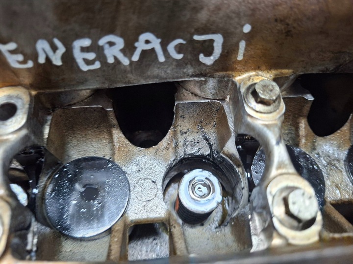 CULASSE ENDOMMAGÉE 110426296R RENAULT KADJAR 1.5 BLUEDCI 2017-
