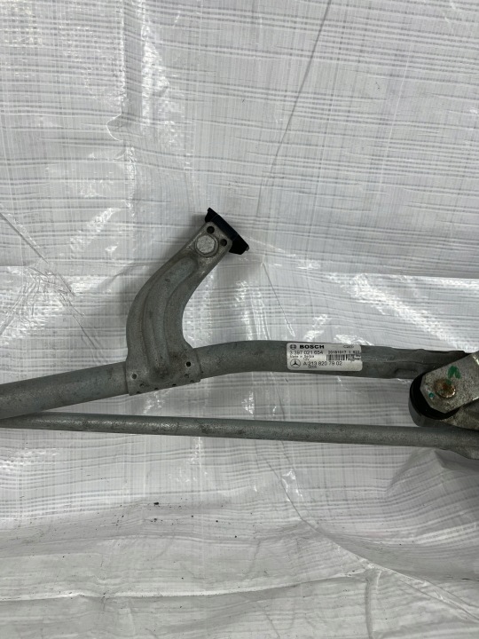 MERCEDES CLS 257 MÉCANISME ESSUIE-GLACES AVANT A2138207902 1137328983