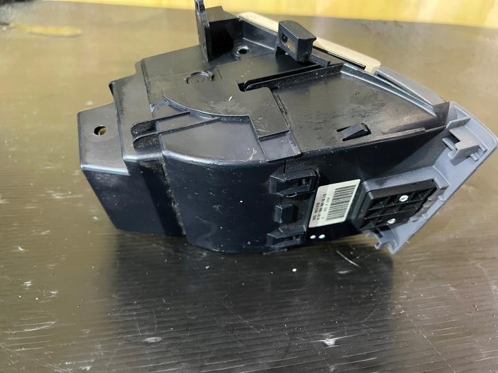LEXUS GS 300 350 430 450H 2007 BOÎTE À GANTS TABLEAU DE BORD INSTRUMENTATION 8401030190