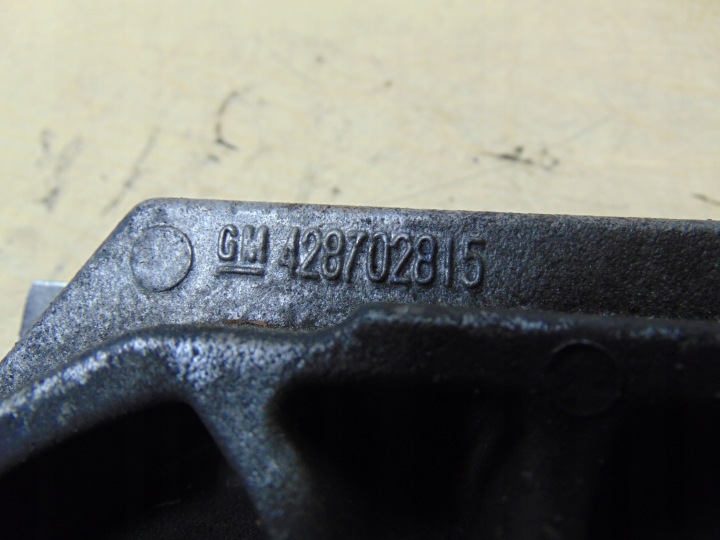 POIGNÉE SUPPORT FIXATION MOTEUR OPEL INSIGNIA