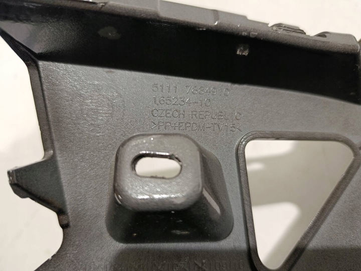 PARE-CHOCS AVANT BMW 2 PIÈCES U10 MODULE 7884910